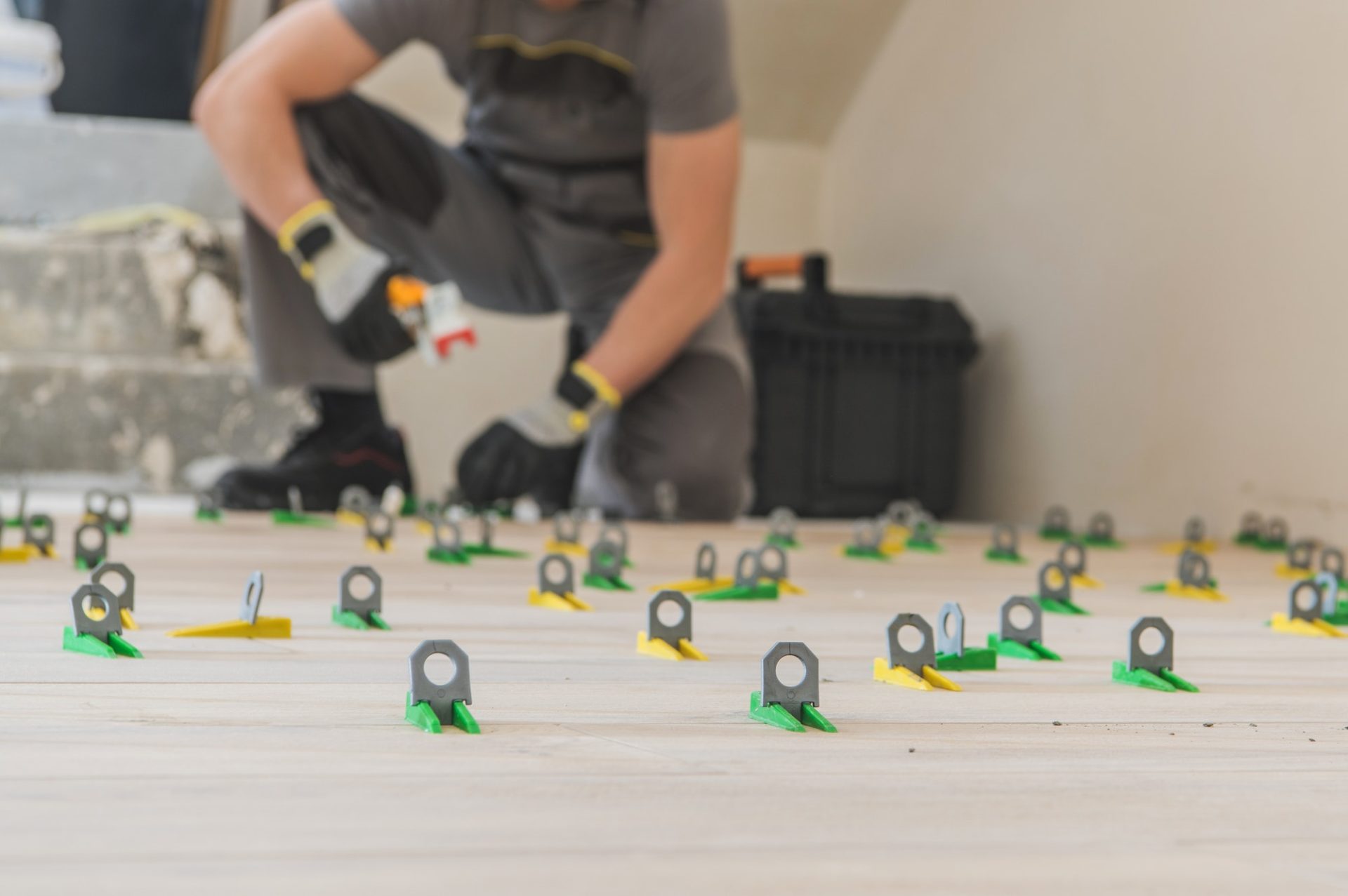 floor tiles leveling clips